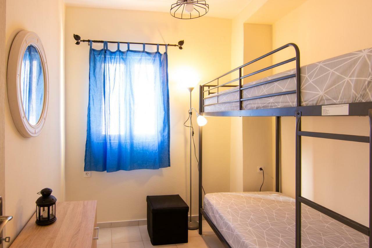 Lilas Traditional Maisonette Элунда Экстерьер фото